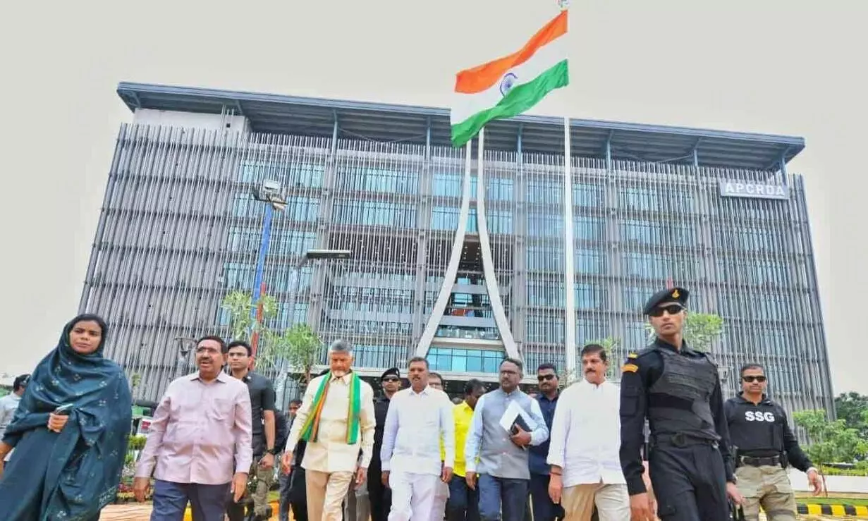 మంత్రి నారాయణకు చుక్కలు చూపిస్తున్న రాజధాని రైతులు మంత్రి నారాయణకు చుక్కలు చూపిస్తున్న రాజధాని రైతులు