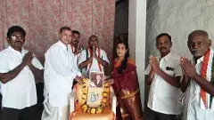 బ్రౌన్ దొర తెలుగు భాషోద్ధారకుడు..జగన్, చంద్రబాబు విధ్వంసకులు