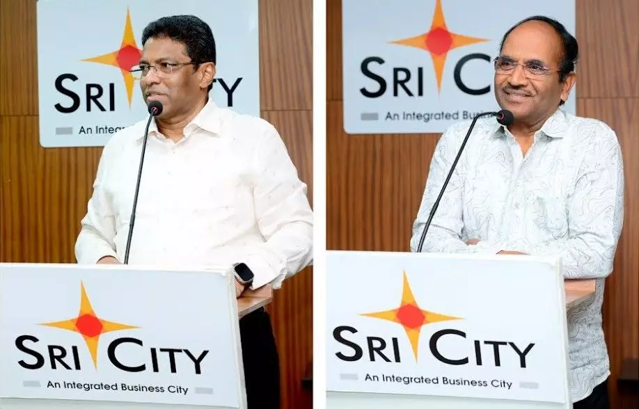 ‘సమాజానికి తిరిగి ఇవ్వడం మానవ ధర్మం’ ‘సమాజానికి తిరిగి ఇవ్వడం మానవ ధర్మం’