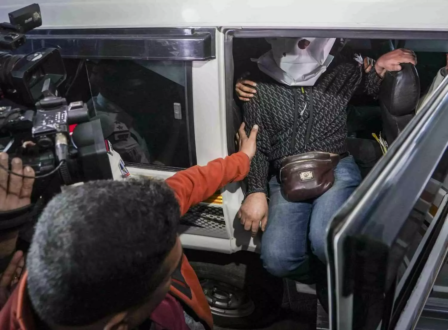 మెస్సీ ఈవెంట్ ఆర్గనైజర్ సతద్రు దత్తా అరెస్ట్.. మెస్సీ ఈవెంట్ ఆర్గనైజర్ సతద్రు దత్తా అరెస్ట్..