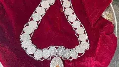 శ్రీనివాసుడికి వెండి కాసులహారం