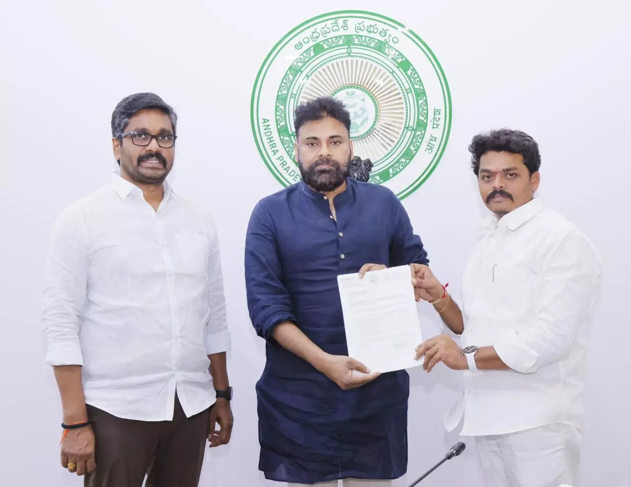 పవన్ కల్యాణ్ రాజకీయ వ్యూహం పవన్ కల్యాణ్ రాజకీయ వ్యూహం