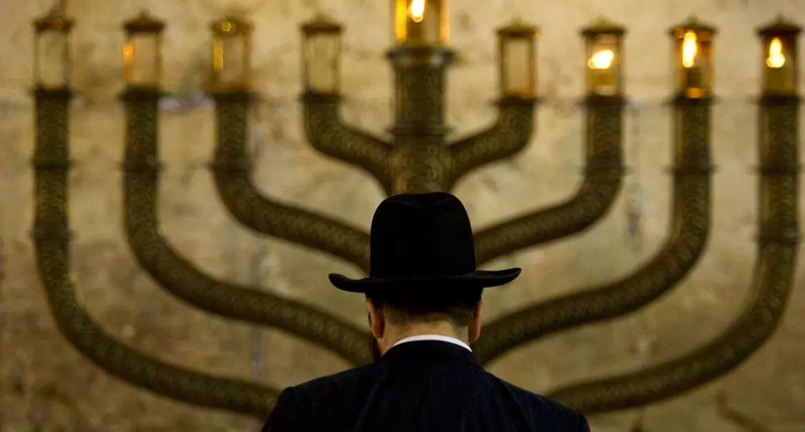 ఏమిటీ ఈ యూదుల హనుక్కా పండగ? ఎందుకింత ప్రాధాన్యత? ఏమిటీ ఈ యూదుల హనుక్కా పండగ? ఎందుకింత ప్రాధాన్యత?