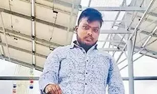 ఈ ఏఎస్సై కొడుకు కన్నుపడితే కారు మాయమే! ఈ ఏఎస్సై కొడుకు కన్నుపడితే కారు మాయమే!