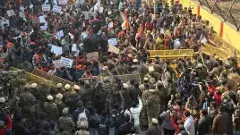 బంగ్లాదేశ్ హైకమిషన్ ముందు హిందూ సంఘాల ఆందోళన