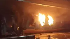 యలమంచిలి వద్ద ఎర్నాకుళం ఎక్స్‌ప్రెస్ లో మంటలు