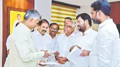 నిరుపేదలకు ఉపాధి లేకుండా చేశారా?