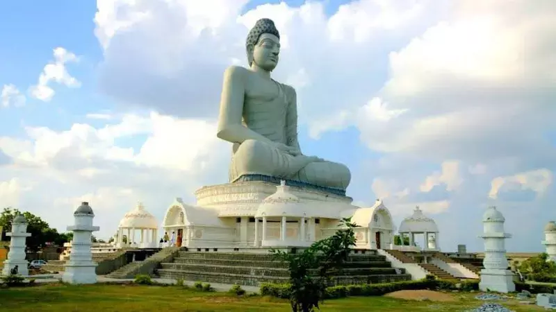 ఢిల్లీలో అమరావతికి చట్టబద్ధ రక్షణ, విజయవాడలో జగన్ గర్జన!