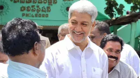 గండం గడిచింది..అరెస్ట్ భయం వీడింది