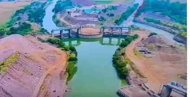 చిన్నారి స్వరంలో రాయలసీమ నీటి ఆకాంక్ష.. చిన్నారి స్వరంలో రాయలసీమ నీటి ఆకాంక్ష..