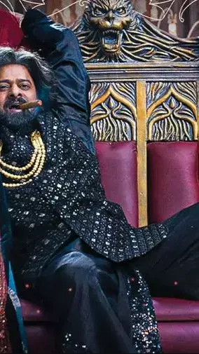 హారర్ కామెడీ:  ‘ది రాజాసాబ్‌’ రివ్యూ