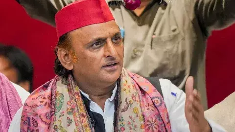 ముసాయిదా ఓటరు జాబితాపై సమాజ్‌వాది అఖిలేష్ యాదవ్ ఆందోళన