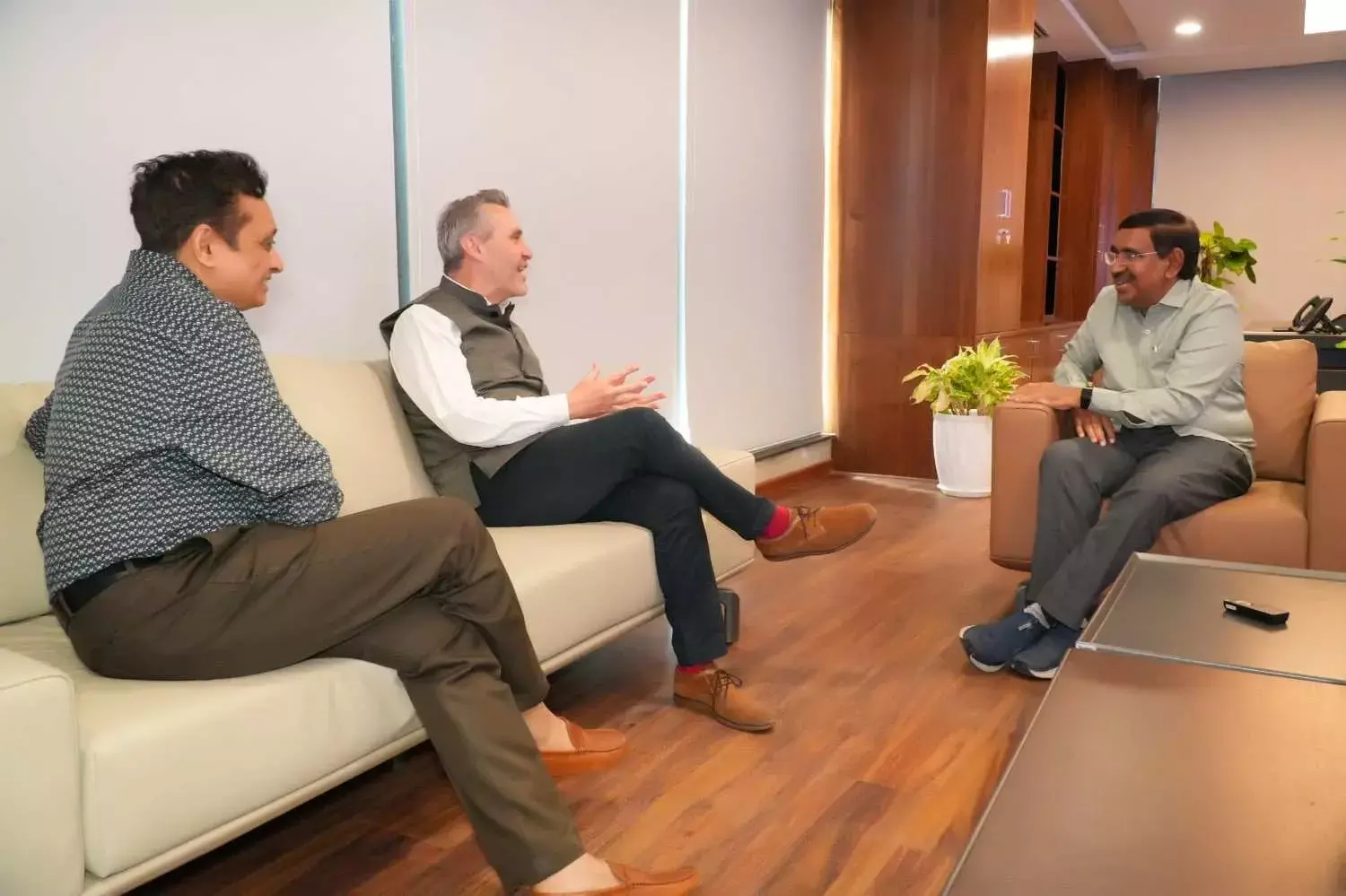 కృష్ణా రివర్ ఫ్రంట్ అభివృద్ధిలో బ్రిటన్ బాగస్వామి?