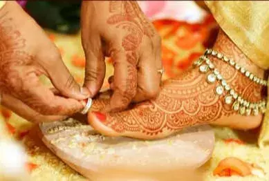 తిరుమలలో కల్యాణవీణ మోగిస్తే... ఆరుగురికి ఉచిత దర్శనం..