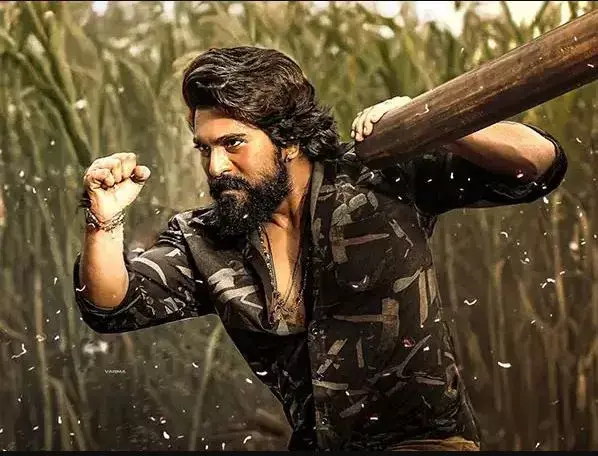 మెగా ఫ్యాన్స్‌కు బ్యాడ్ న్యూస్!చరణ్  పెద్ది కి పెద్ద దెబ్బే ?