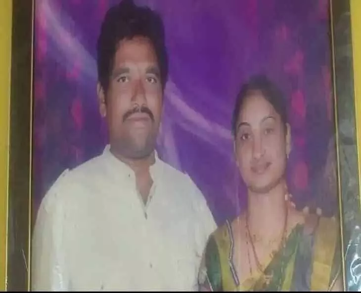 భర్తను డ్రైవర్గా పంపింది..ప్రియుడితో కలిసి ప్రాణం తీసింది భర్తను డ్రైవర్గా పంపింది..ప్రియుడితో కలిసి ప్రాణం తీసింది