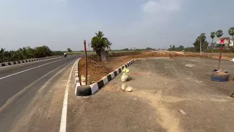 అమరావతిలో సీడ్ యాక్సెస్ రోడ్డుకు మలుపుల తిప్పలు