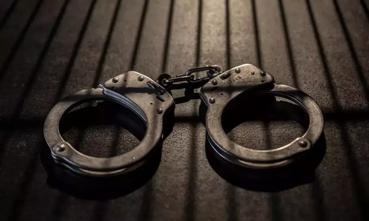 చెన్నై ట్రిపుల్ మర్డర్: డీఎంకే ప్రభుత్వంపై అన్నాడీఎంకే ఫైర్..