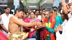 నాడు పవన్ ప్రాయశ్చిత్త దీక్ష..నేడు వైఎస్సార్‌సీపీ పాప ప్రక్షాళన పూజలు