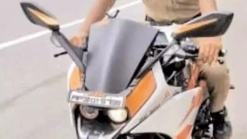 పోలీసు కల.. నకిలీ డీఎస్పీతో చెదిరిందిలా..!