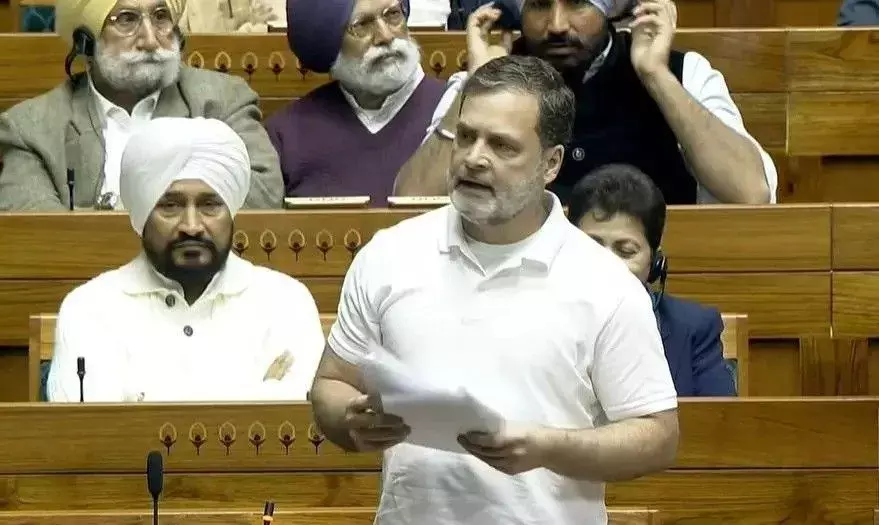 లోక్‌సభలో తీవ్ర గందరగోళం.. స్పీకర్‌కు ప్రతిపక్షం అవకాశం