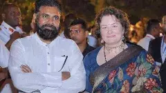 పవన్ కల్యాణ్ కాన్వాయ్‌కు తృటిలో తప్పిన ముప్పు