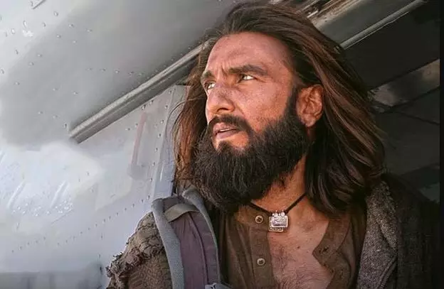 అవార్డ్ బాయ్కాట్: ‘దురంధర్’ టీమ్ ఇచ్చిన షాక్! అవార్డ్ బాయ్కాట్: ‘దురంధర్’ టీమ్ ఇచ్చిన షాక్!