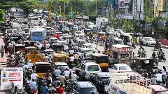 వైజాగ్‌లో అభివృద్ధి.. ట్రాఫిక్‌ ట్రబుల్స్‌ పోటా పోటీ!