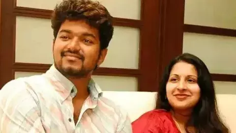 విడాకుల కోసం కోర్టు మెట్లెక్కిన విజయ్ భార్య