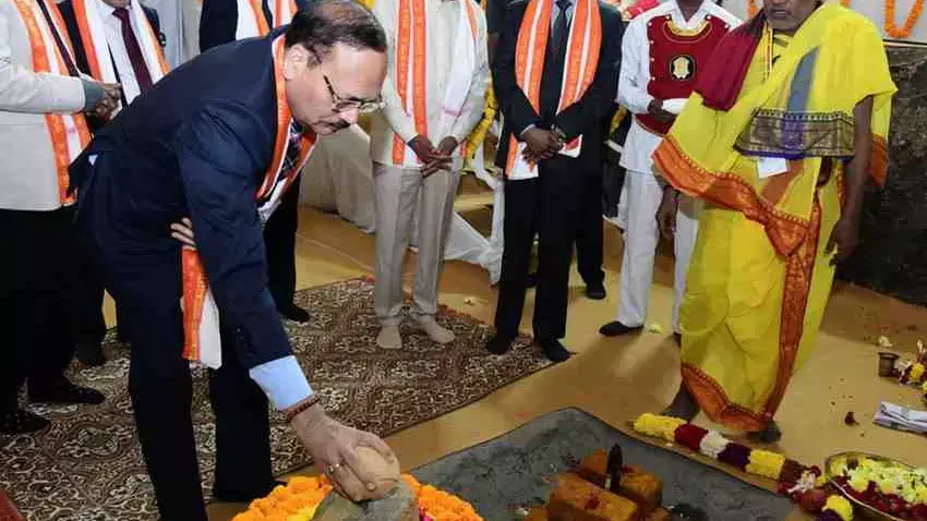 న్యాయమూర్తులతో నిండిపోయిన అమరావతి