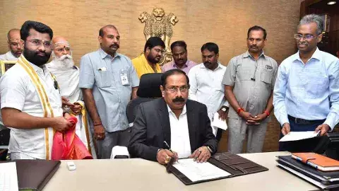 అలా సీఎస్‌గా రిటైర్ అయ్యారు..ఇలా సీఎంఓలోకి వచ్చారు