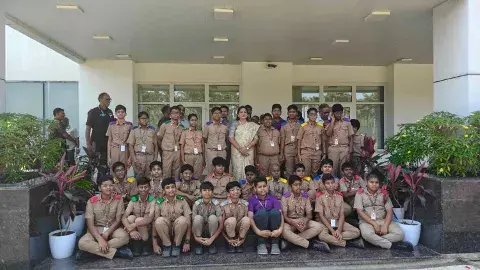 శాసన సభను ప్రత్యక్ష్యంగా ఎంత మంది విద్యార్థులు సందర్శించారంటే...