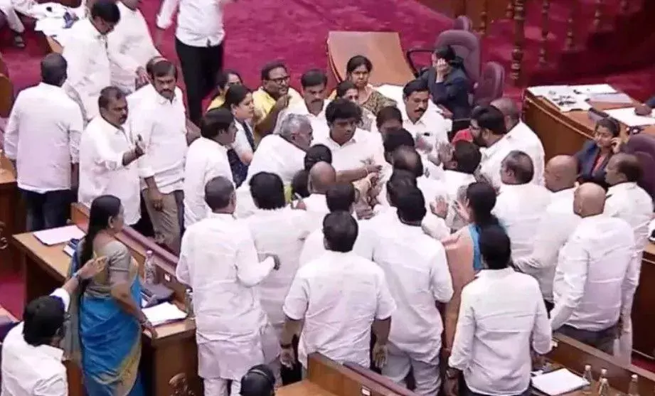 ఏపీ శాసన మండలిలో పార్టీల రాజకీయ శక్తి ప్రదర్శన