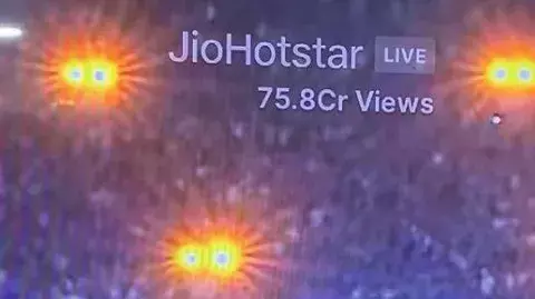 సగం మంది భారతీయులు టీవీల ముందే, ఎందుకంటే..