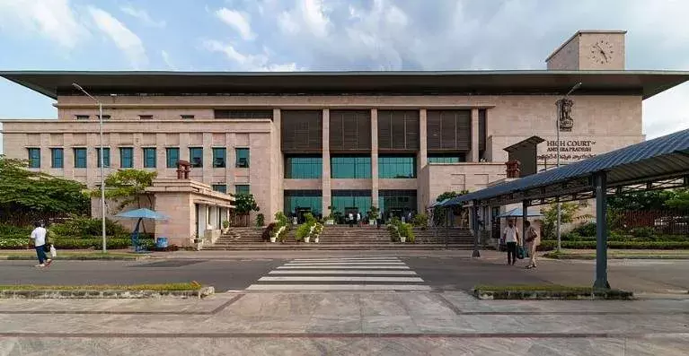 అమరావతి ఐఆర్‌ఆర్ అలైన్మెంట్ కేసులో ట్విస్ట్