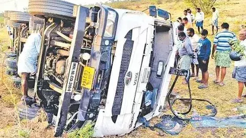 టీటీడీ నెయ్యి నేలపాలు