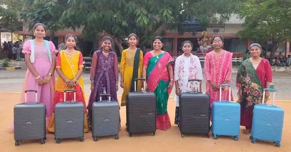 చీమకుర్తి గురువుకు నెటిజన్ల నీరాజనాలు చీమకుర్తి గురువుకు నెటిజన్ల నీరాజనాలు