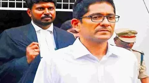 అవినాశ్ రెడ్డికి సుప్రీం కోర్టు రెగ్యులర్ బెయిల్ మంజూరు