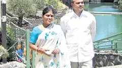 వైఎస్ కుటుంబ ఆస్తి రగడ: తల్లి అఫిడవిట్‌తో మళ్లీ తెరపైకి...