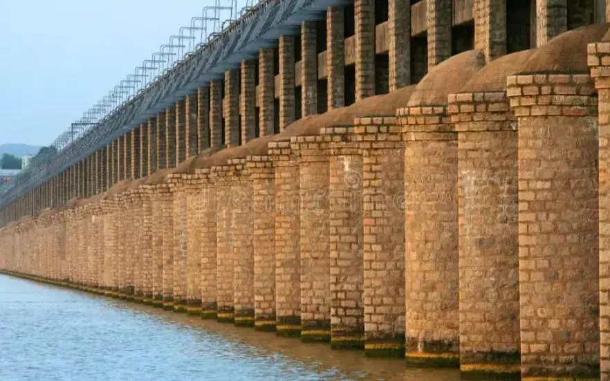 ఒకప్పుడు భారీ వరదలో ఓడిపోయిన ఆనకట్ట... ప్రకాశం బ్యారేజ్!