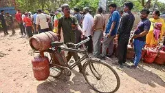 PNGకి మారని ఇళ్లకు LPG నిలిపివేత