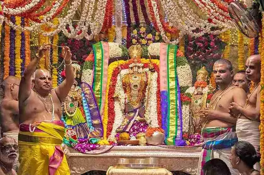 తిరుపతి: కోదండరాముడికి శ్రీవారి అపురూప కానుక తిరుపతి: కోదండరాముడికి శ్రీవారి అపురూప కానుక