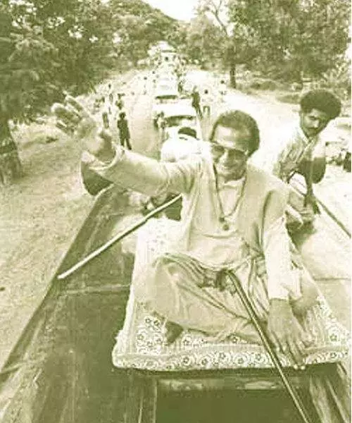 టీడీపీ @ 44: ఎమ్మెల్యే క్వార్టర్స్ నుండి నిజాం గ్రౌండ్స్ వరకు టీడీపీ @ 44: ఎమ్మెల్యే క్వార్టర్స్ నుండి నిజాం గ్రౌండ్స్ వరకు