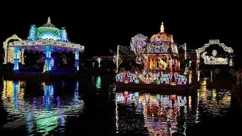 తిరుపతి:తెప్పలపై  శ్రీకోదండరాముడి విహారం...