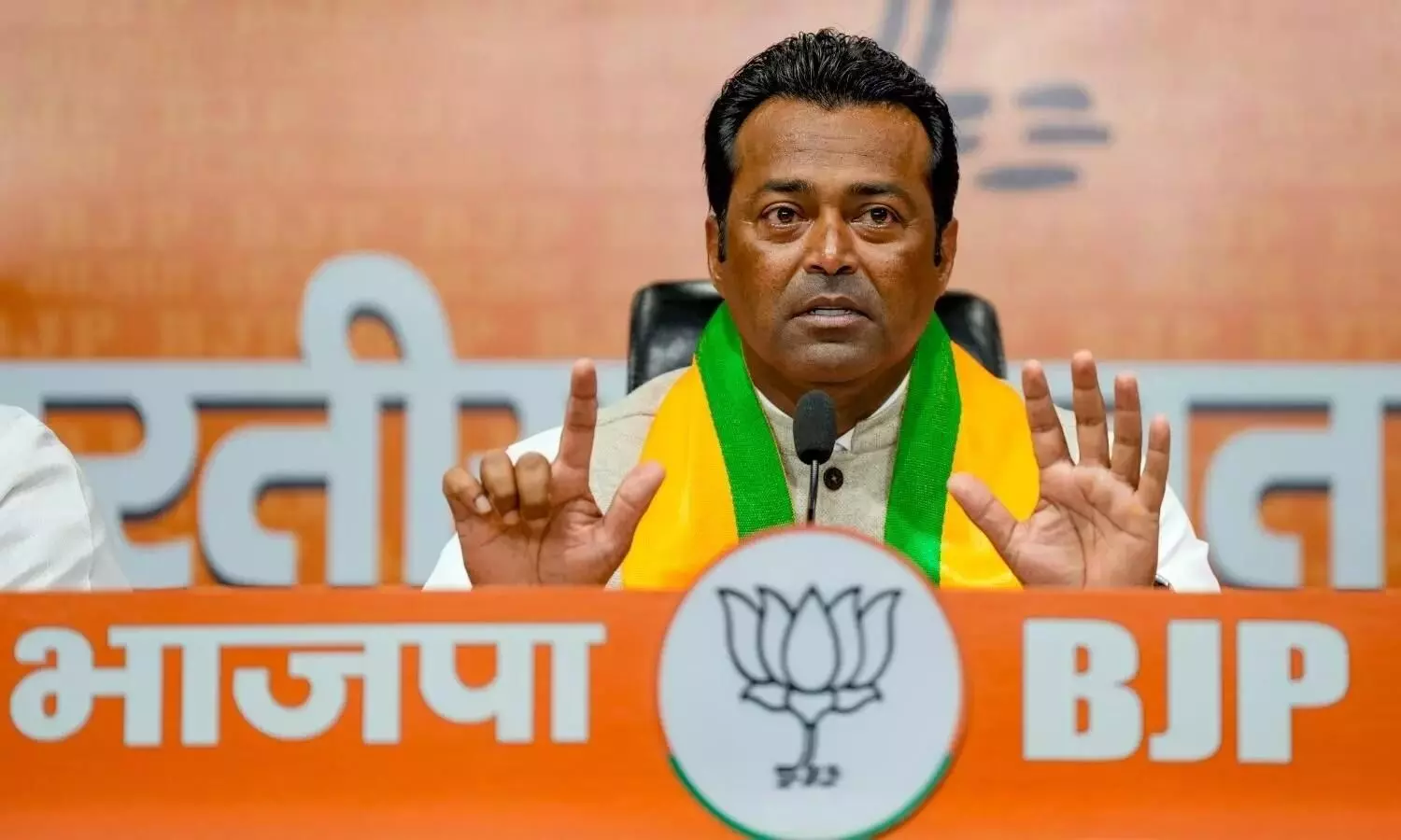 టీఎంసీకి షాక్.. ఎన్నికల వేళ బీజేపీలో చేరిన లియాండర్ పేజ్ .. టీఎంసీకి షాక్.. ఎన్నికల వేళ బీజేపీలో చేరిన లియాండర్ పేజ్ ..