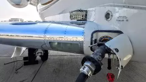 లీటర్ కు రెండు లక్షలకు చేరిన ఏవియేషన్ ప్యూయల్