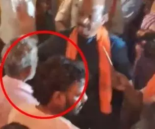 దళిత డప్పు కళాకారుడిపై స్పీకర్ అయ్యన్నపాత్రుడు దాడి