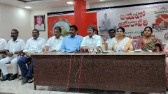 ఏపీ ఉద్యోగులు ఆర్థిక ఇబ్బందుల్లో చిక్కుకున్నరా?