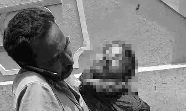 బాలిక ప్రాణం తీసిన ప్రేమోన్మాది... బాలిక ప్రాణం తీసిన ప్రేమోన్మాది...