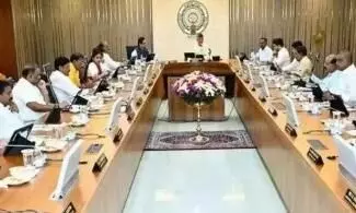 లేపేస్తాంపై క్యాబినెట్ లో రసవత్తర చర్చ! లేపేస్తాంపై క్యాబినెట్ లో రసవత్తర చర్చ!